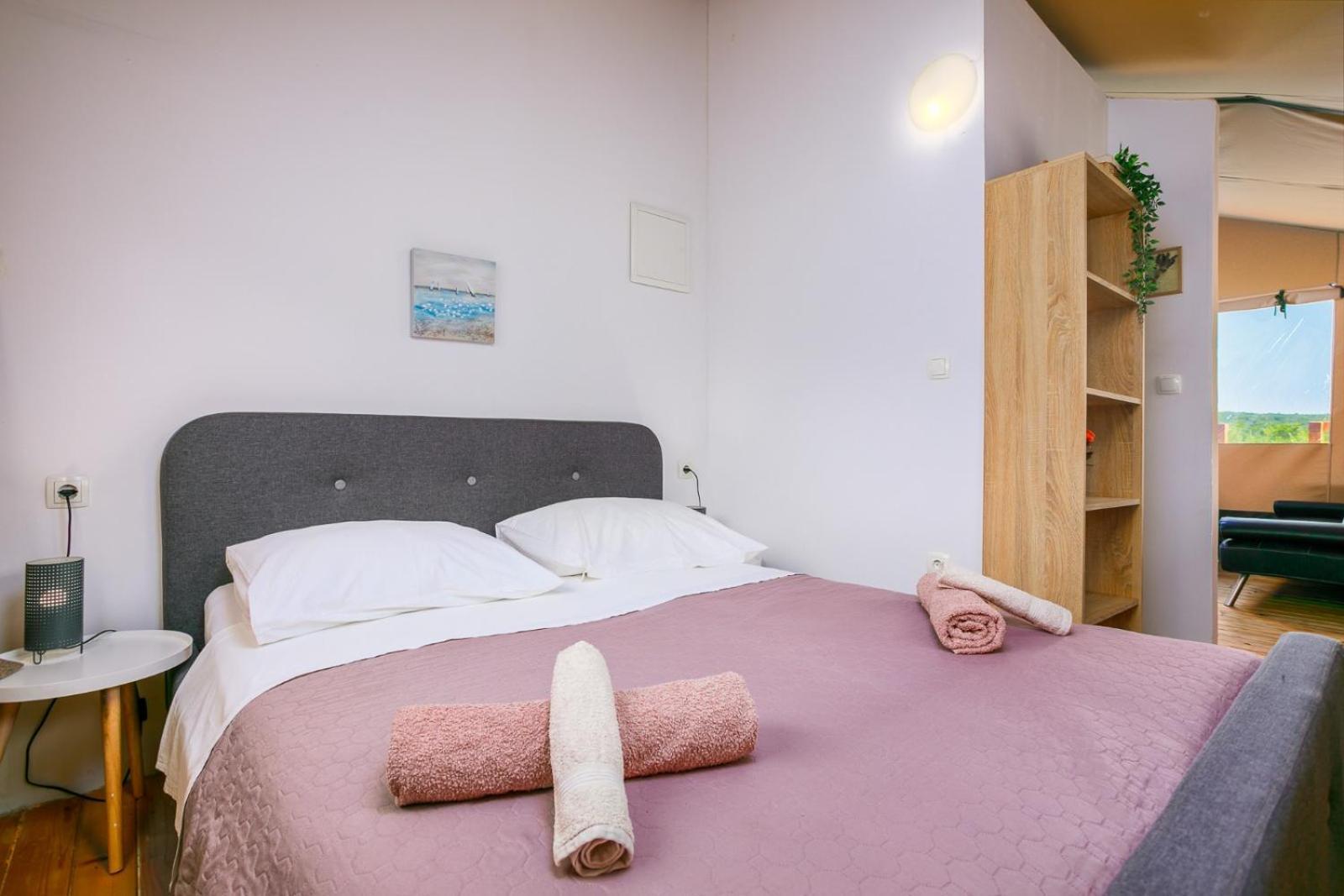 Hotel Prima Insula Glamping Brusici Exterior foto